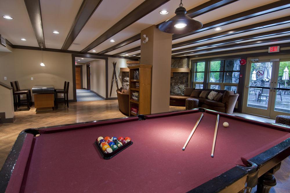 Lodging Ovations Hotel